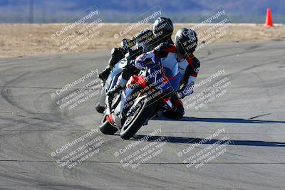 media/Jan-09-2022-SoCal Trackdays (Sun) [[2b1fec8404]]/Turns 9 and 8 (920am)/